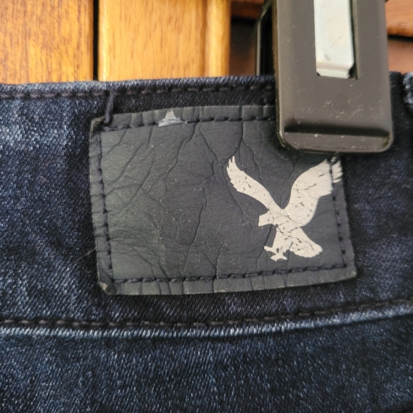 American Eagle Artist Crop Ripped Jeans - Picture 3 of 8